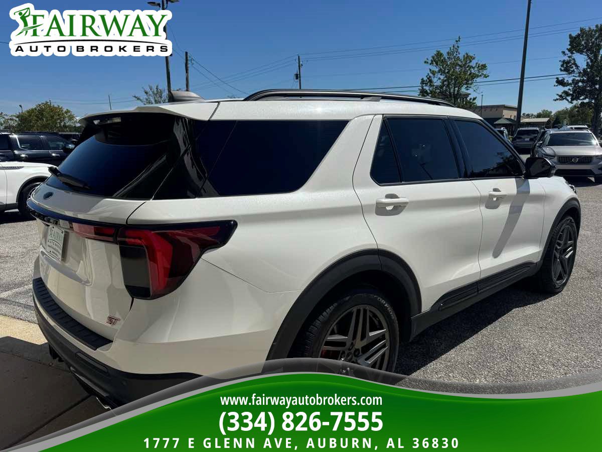 Used 2025 Ford Explorer ST w/ Sun And Sound Package AWD/4WD image 6