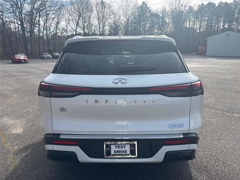 Certified 2025 INFINITI QX60 Luxe w/ Cargo Package image 6