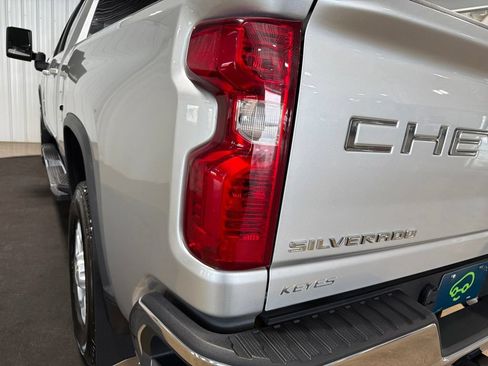 Certified 2022 Chevrolet Silverado 3500 LT w/ Convenience Package AWD/4WD image 15