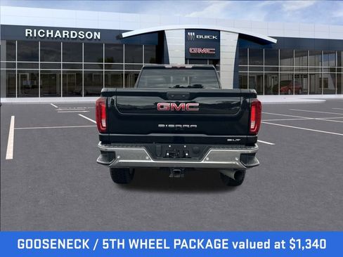 Certified 2022 GMC Sierra 2500 SLT image 4