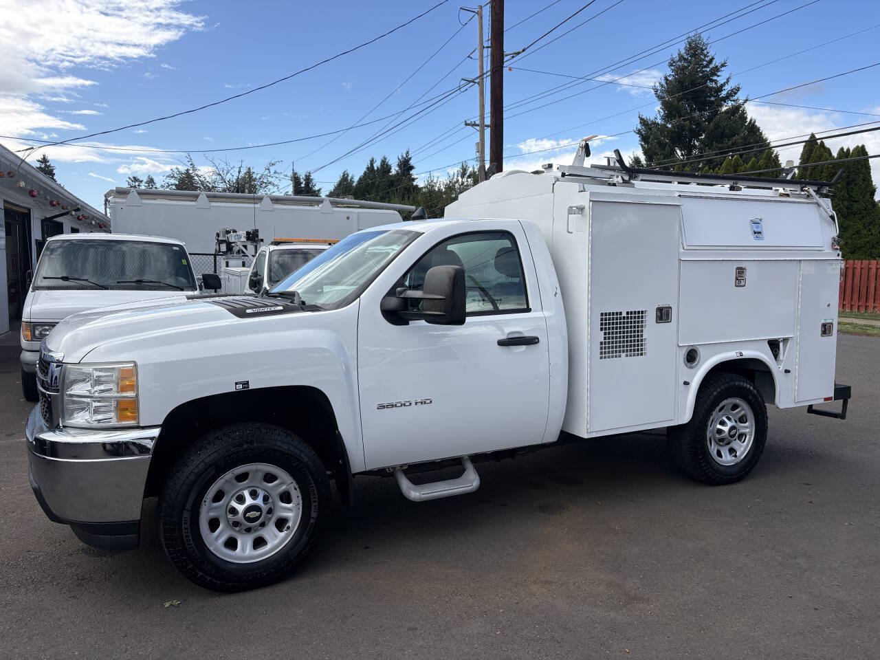 Used 2013 Chevrolet Silverado 3500 W/T RWD image 1