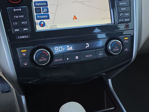 Used 2013 Nissan Altima 2.5 SL w/ Technology Pkg image 26