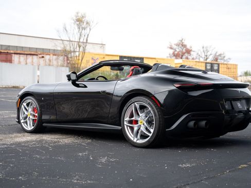 Used 2025 Ferrari Roma Spider image 19