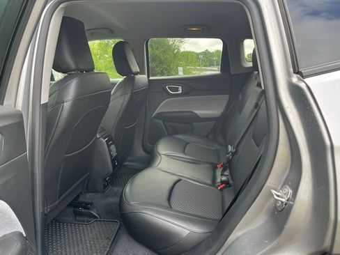 Used 2022 Jeep Compass Latitude w/ Convenience Group FWD image 11