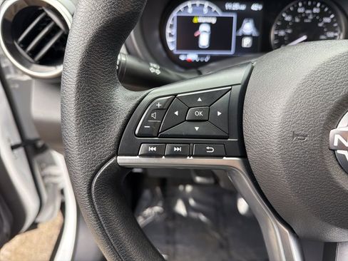 Used 2023 Nissan Kicks SV image 12