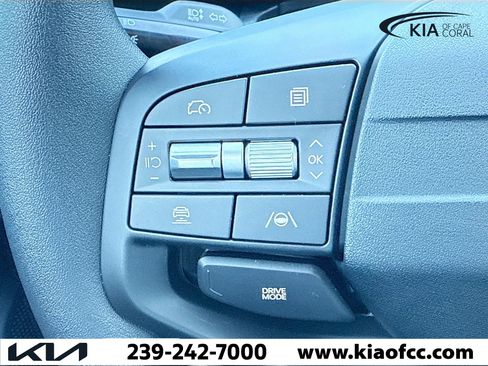 New 2026 Kia K4 LXS image 32