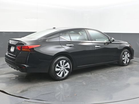 Certified 2025 Nissan Altima 2.5 S FWD image 7
