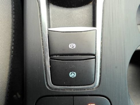 Used 2020 Ford Escape SE FWD image 41