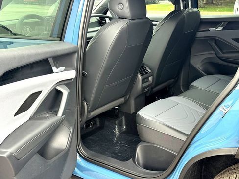 New 2026 Volkswagen Tiguan SE R-Line FWD image 16