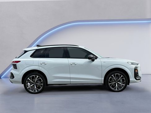 New 2026 Audi Q3 quattro 2.0T AWD/4WD image 6