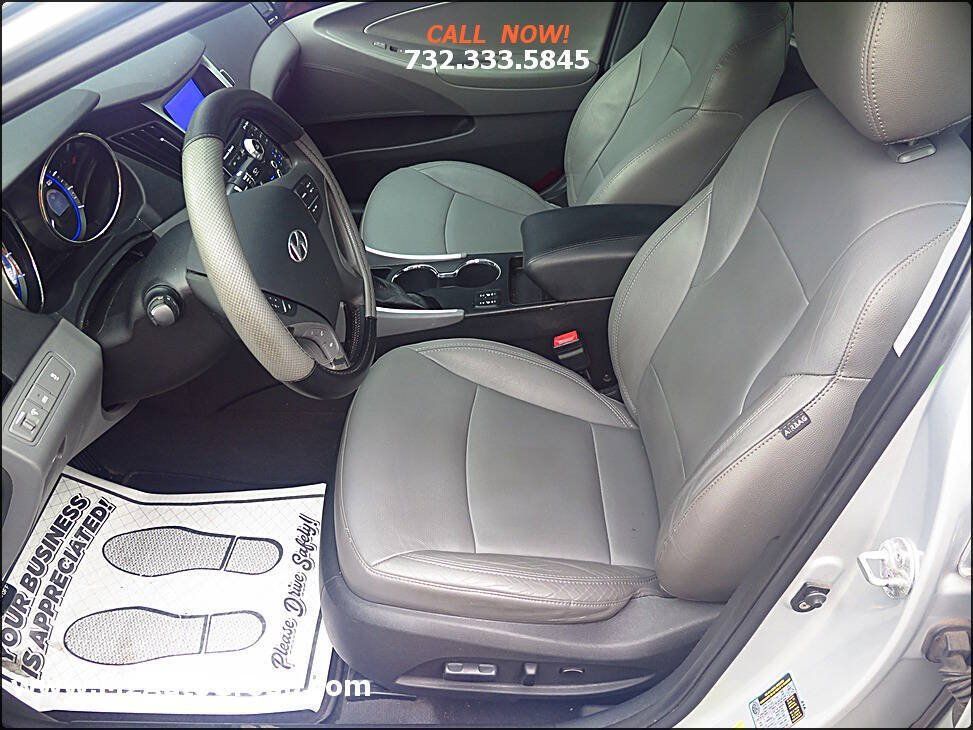 Used 2011 Hyundai Sonata Limited FWD image 12