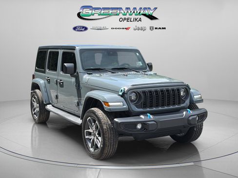Used 2024 Jeep Wrangler Unlimited w/ Convenience Group AWD/4WD image 1