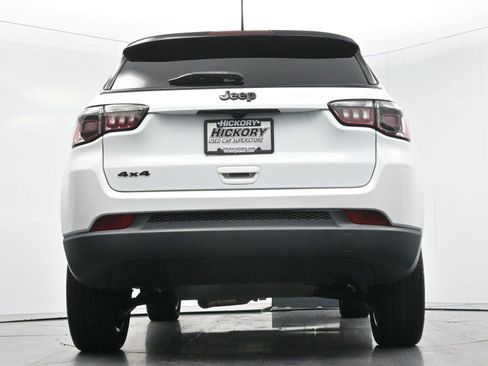 Used 2023 Jeep Compass Latitude AWD/4WD image 46