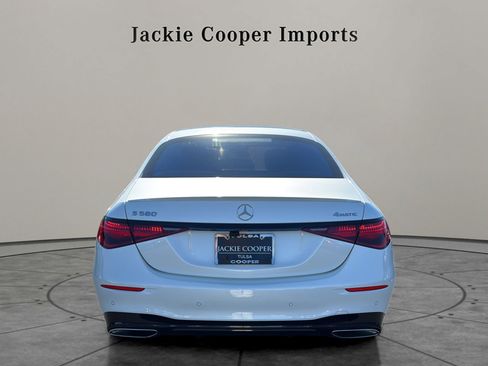 Used 2021 Mercedes-Benz S 580 4MATIC Sedan image 4