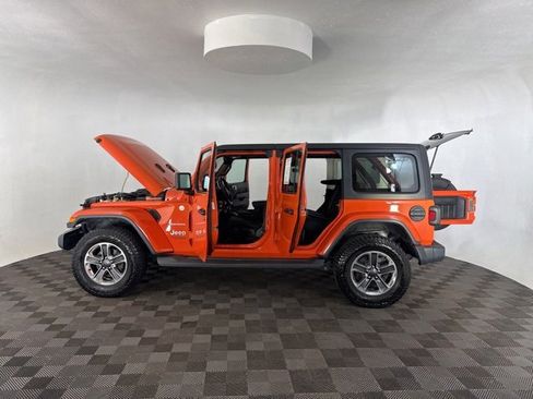 Used 2018 Jeep Wrangler Unlimited Sahara image 15