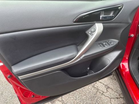 Used 2025 Mitsubishi Eclipse Cross SE image 8