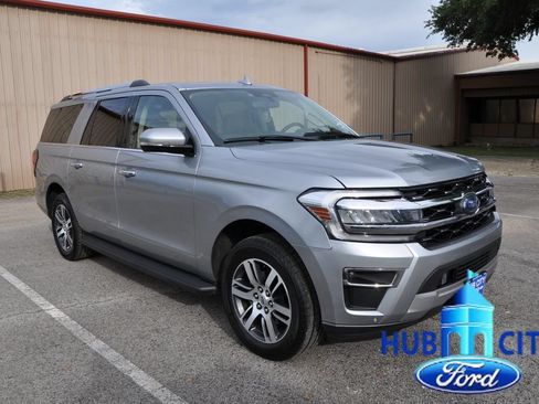 Used 2024 Ford Expedition Max Limited AWD/4WD image 7