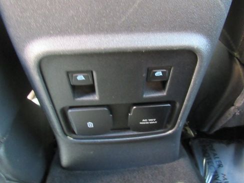Used 2022 Ford Bronco Outer Banks AWD/4WD image 32