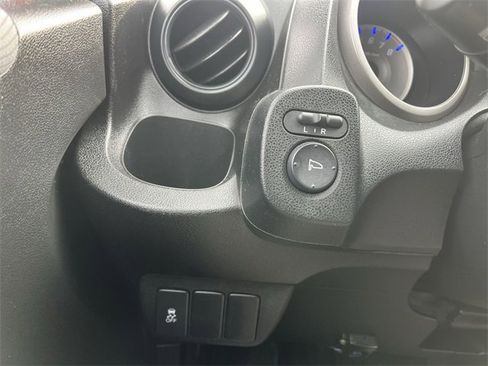 Used 2011 Honda Fit image 18