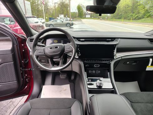 New 2026 Jeep Grand Cherokee L 4WD image 29