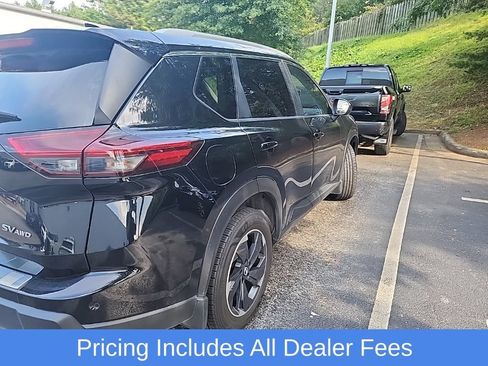 Used 2024 Nissan Rogue SV w/ SV Premium Package AWD/4WD image 4