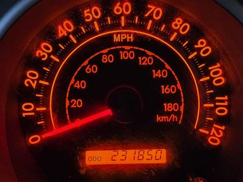 Used 2012 Toyota Tundra 4x4 CrewMax image 15