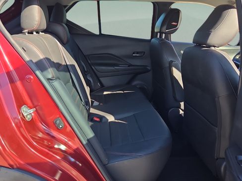Used 2020 Nissan Kicks SR w/ SR Premium Package FWD image 14