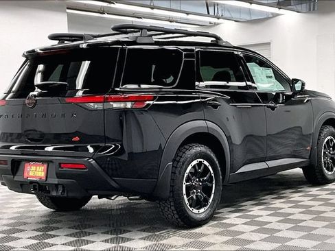 New 2026 Nissan Pathfinder Rock Creek w/ Rock Creek Premium Package AWD/4WD image 18