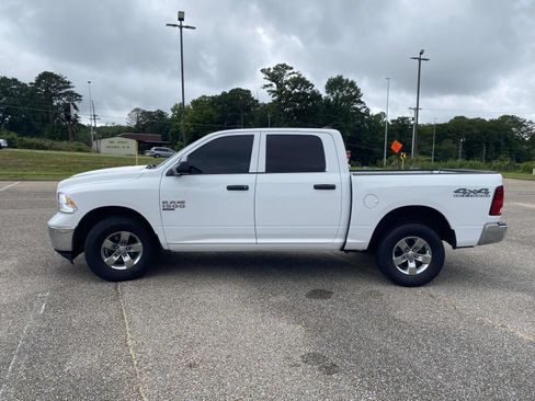 Used 2023 RAM 1500 Classic SLT w/ Trailer & Traction Group AWD/4WD image 4