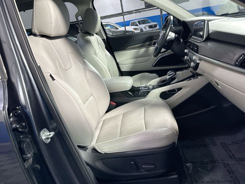 Used 2021 Kia Telluride SX w/ Towing Package image 37