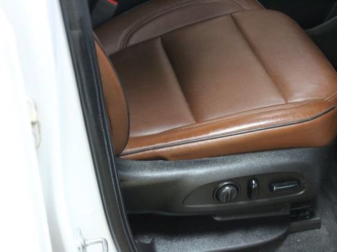 Used 2018 Chevrolet Traverse High Country AWD/4WD image 13