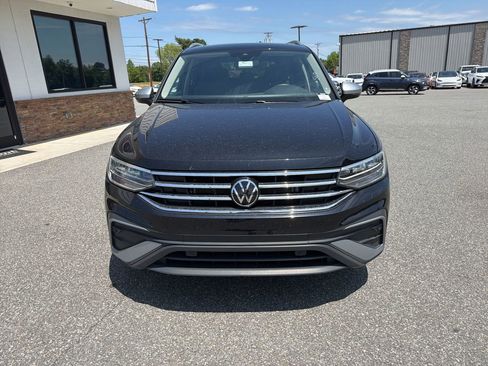 Used 2024 Volkswagen Tiguan Wolfsburg Edition FWD image 10