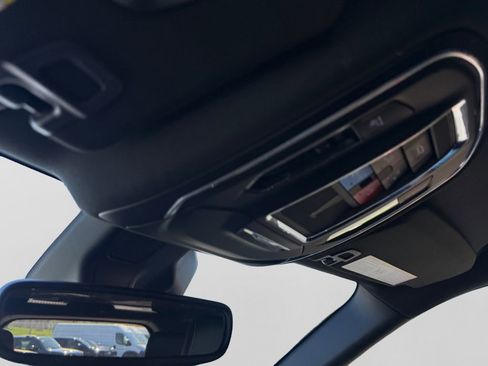 Used 2024 Jeep Grand Cherokee Limited image 27