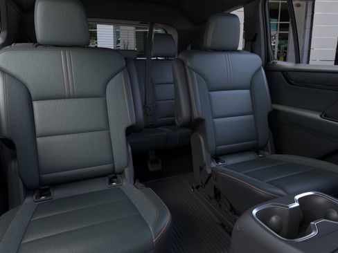 New 2026 GMC Acadia AT4 image 17