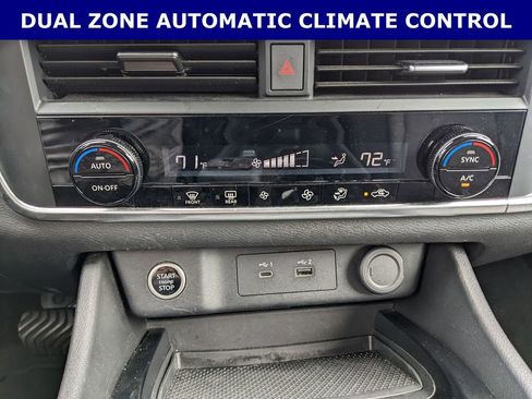 Used 2023 Nissan Rogue SV image 15