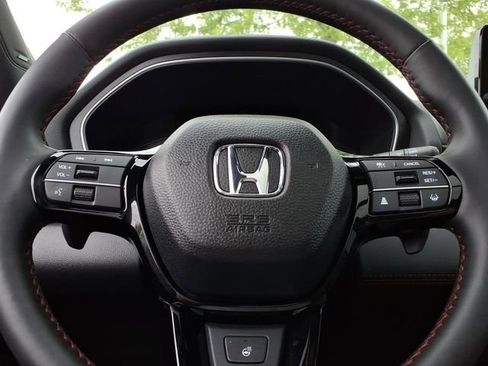 Certified 2025 Honda Pilot Black Edition image 25