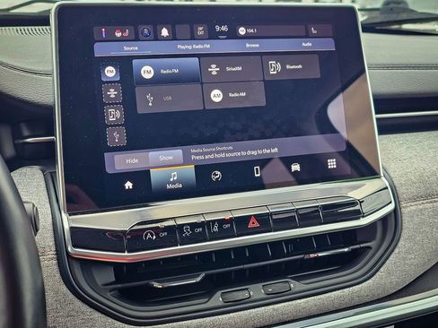 Used 2022 Jeep Compass Latitude image 22