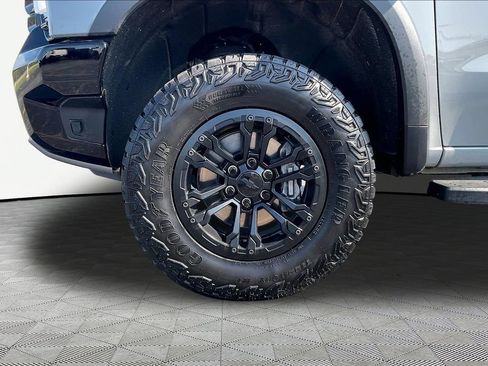 Used 2024 Chevrolet Silverado 1500 ZR2 w/ Technology Package AWD/4WD image 38