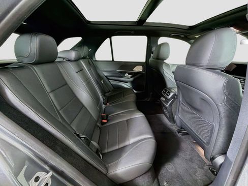 Used 2025 Mercedes-Benz GLE 450 4MATIC image 32
