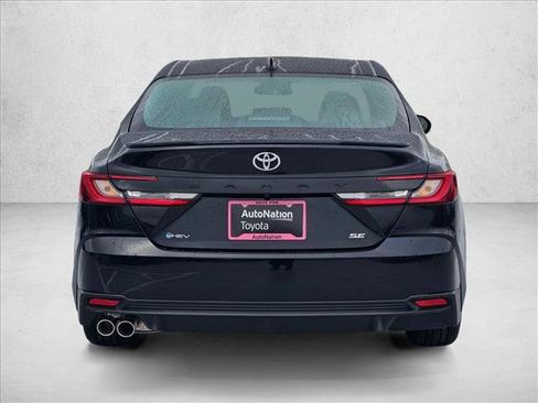 New 2026 Toyota Camry SE image 8