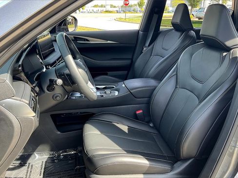 Certified 2025 INFINITI QX60 Luxe image 17