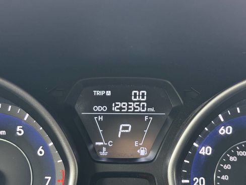 Used 2013 Hyundai Elantra Limited image 15