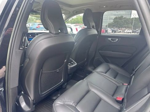 Used 2023 Volvo XC60 B5 Ultimate w/ Protection Package Premier FWD image 14