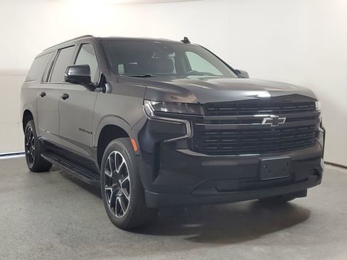 Used 2023 Chevrolet Suburban RST w/ Luxury Package image 1