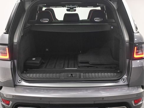 Used 2022 Land Rover Range Rover Sport SVR image 6