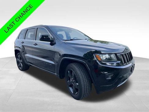 Used 2015 Jeep Grand Cherokee Altitude AWD/4WD image 7