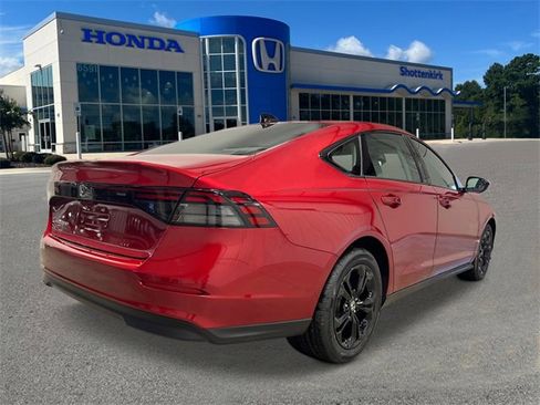 New 2025 Honda Accord SE image 5