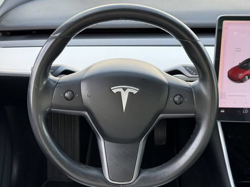 Used 2019 Tesla Model 3 Standard Range Plus RWD image 12