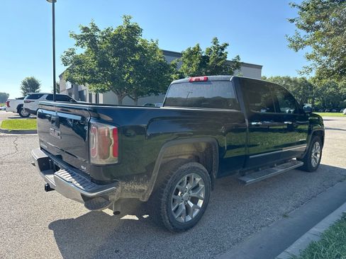 Used 2017 GMC Sierra 1500 SLT w/ SLT Premium Package AWD/4WD image 5