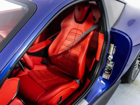 Certified 2022 Ferrari Roma image 6